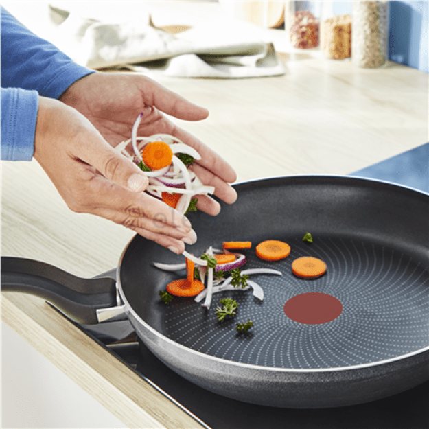 TEFAL Pan | H0560642 | Frying | Diameter 28 cm | Suitable for induction hob | Fixed handle | Black