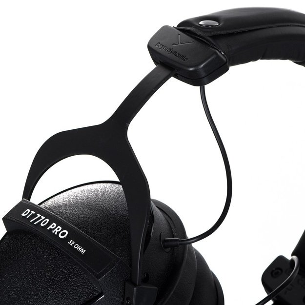 Beyerdynamic | Wired | DT 770 PRO 32 | Wired | On-Ear | Noise canceling