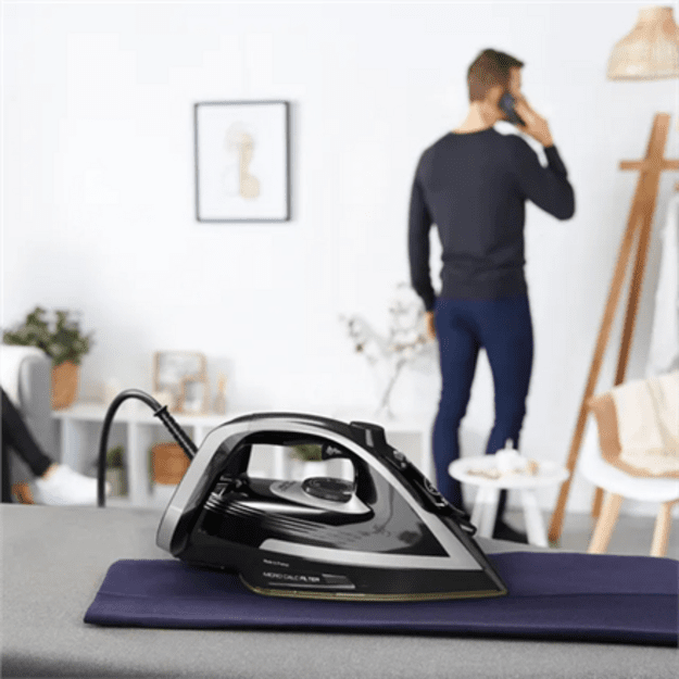 Tefal Puregliss FV8062E0 iron Dry & Steam iron Durilium AirGlide Autoclean soleplate 3000 W Black, Grey