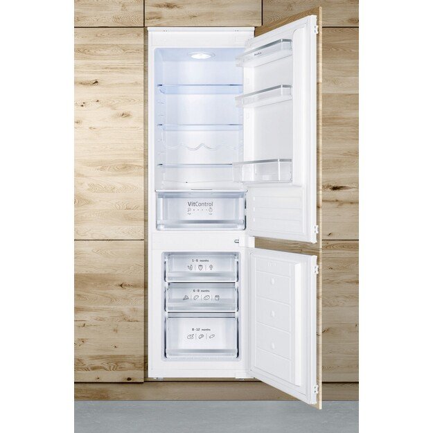 Amica BK3265.4UAA fridge-freezer Built-in 270 L D