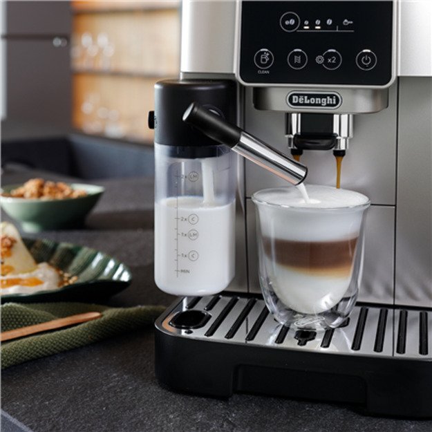 Delonghi | Coffee Maker | Magnifica Start ECAM 220.80 SB | Pump pressure 15 bar | Built-in milk frother | Automatic | 1450 W | S