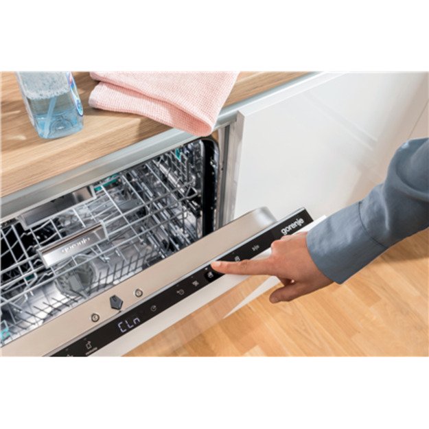 Gorenje Dishwasher GV693C60UVAD Built in Width 59.8 cm Number of place settings 16 Number of programs 7 Energy efficiency class 